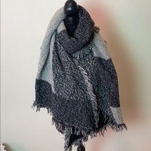 Oversized Cozy Color Block Scarf